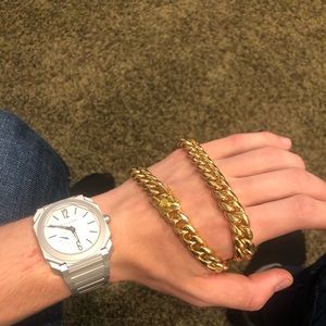 Heavy gold cuban link chain